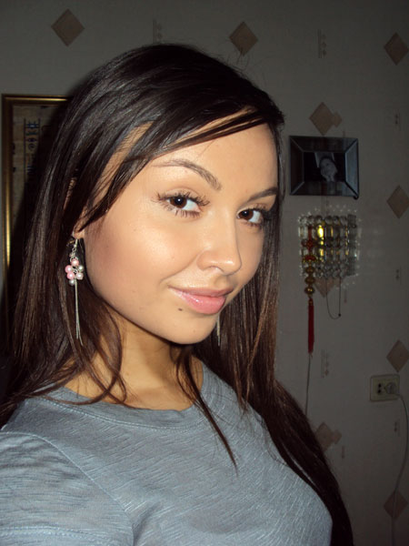 pictures of beautiful woman - russian-scammers.com